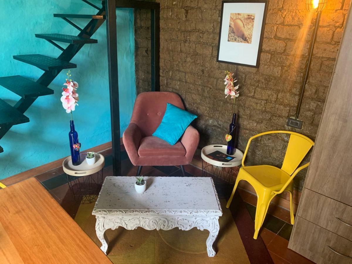Moonshine Boutique Hostal 칼리 외부 사진
