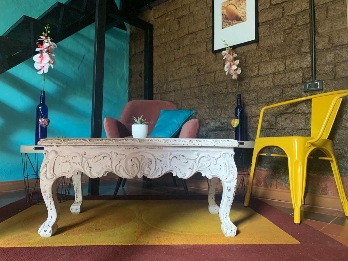 Moonshine Boutique Hostal 칼리 외부 사진